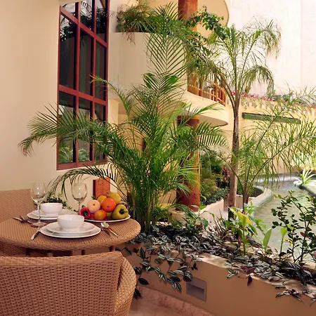 Maya Villa Condo Hotel And Beachclub-3